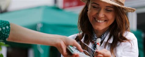 7 Tips for Using a Credit Card Internationally .